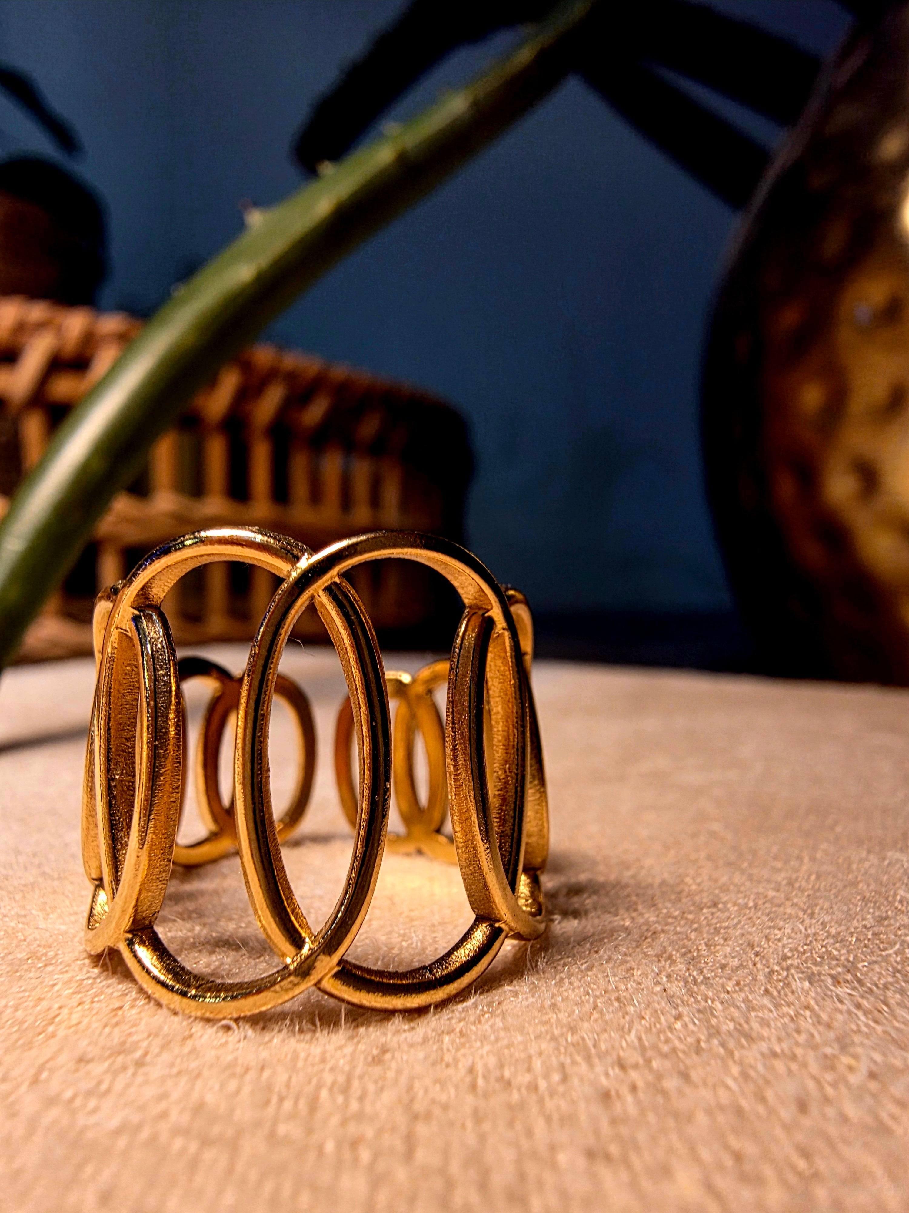 Bague  Dorée Multi-Ovales Ajourés Entrelacés