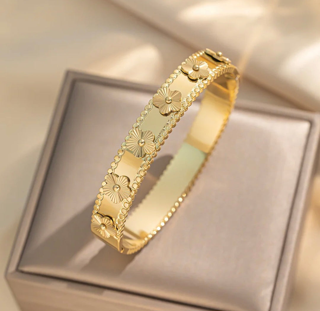 Bracelet Lotus doré