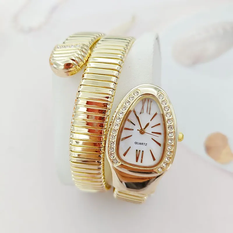 Montre-Bracelet Dorée Serpent