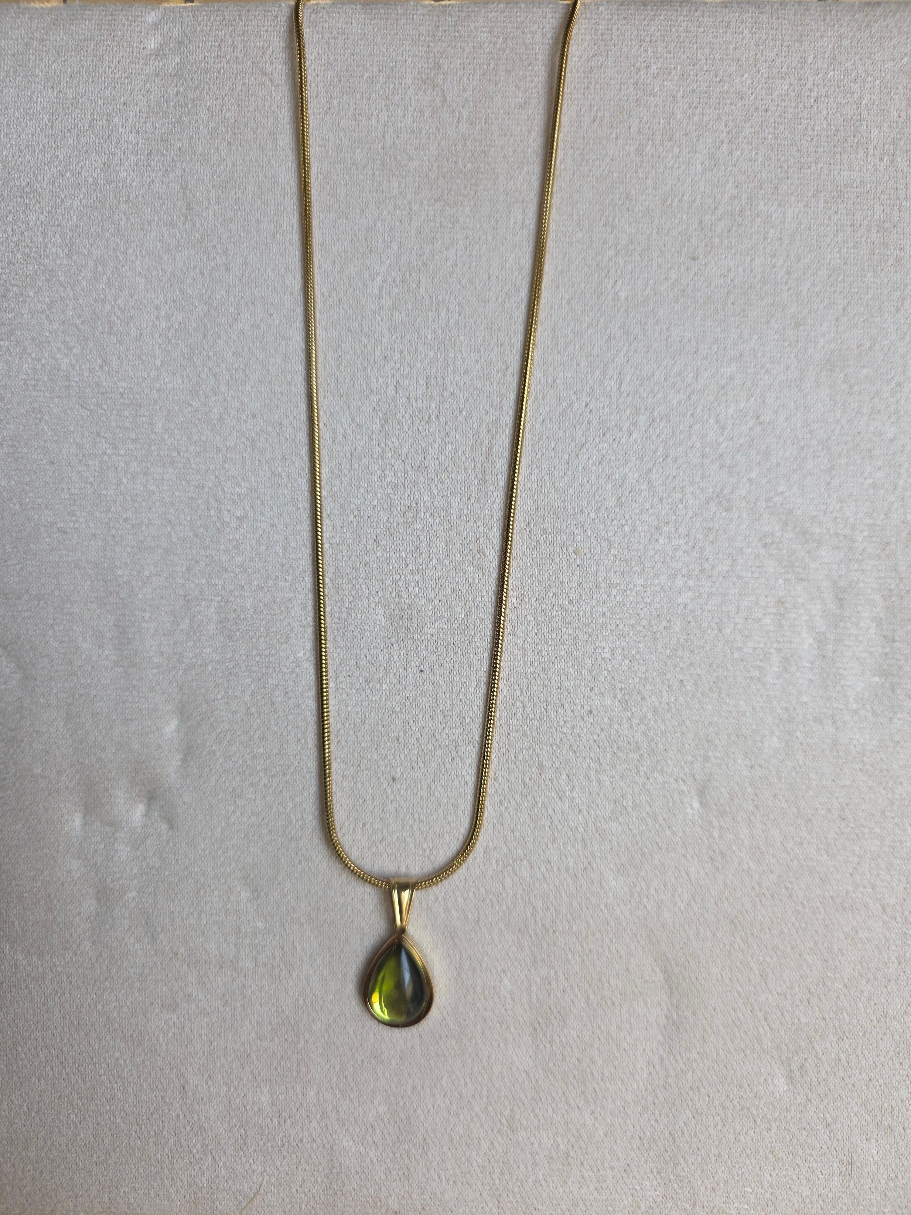 Collier Acier Inoxydable Pendentif Goutte Verte Dorée