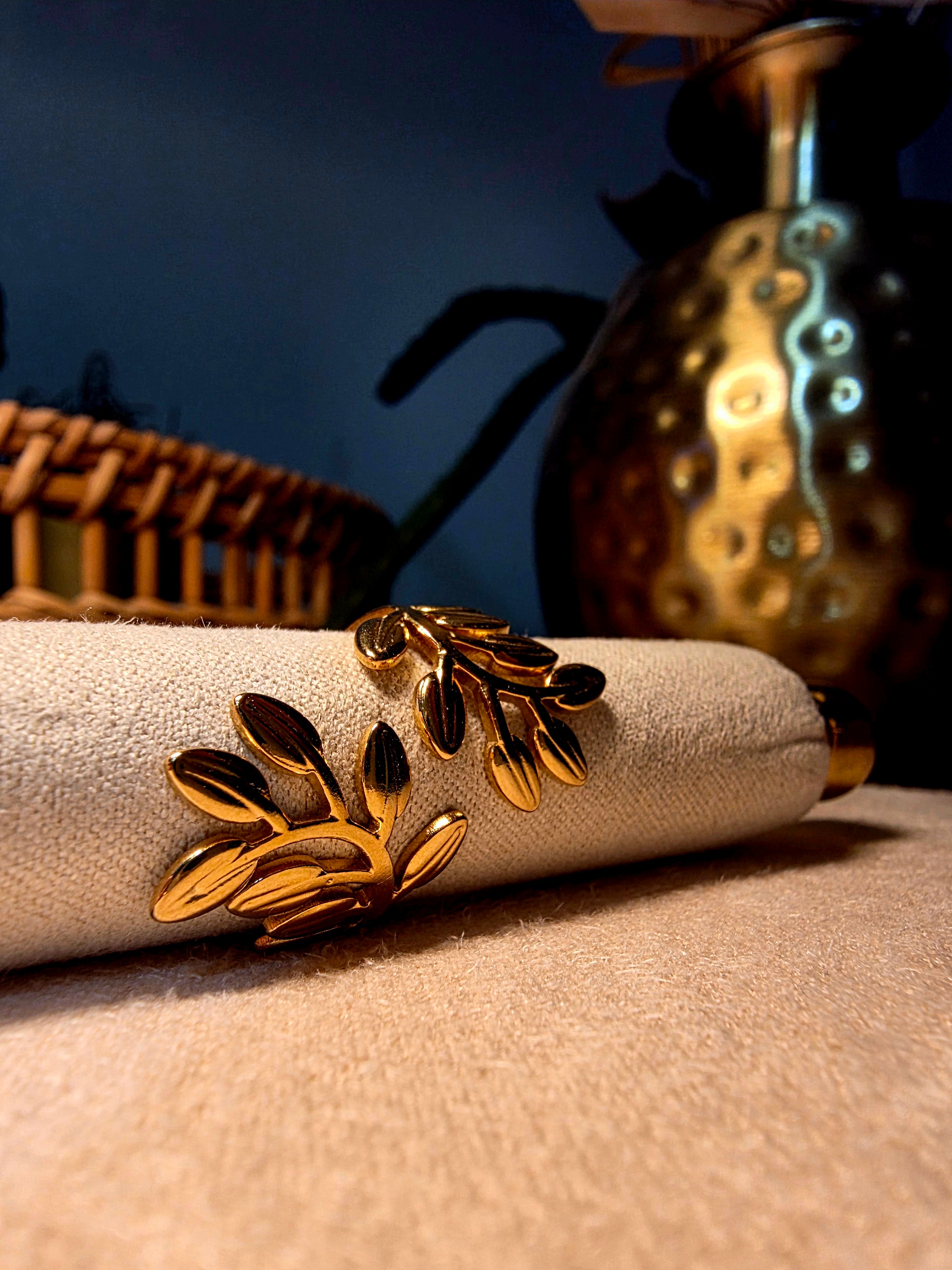 Bague Acier Inoxydable Dorée Large Feuilles Enroulées Ajustable