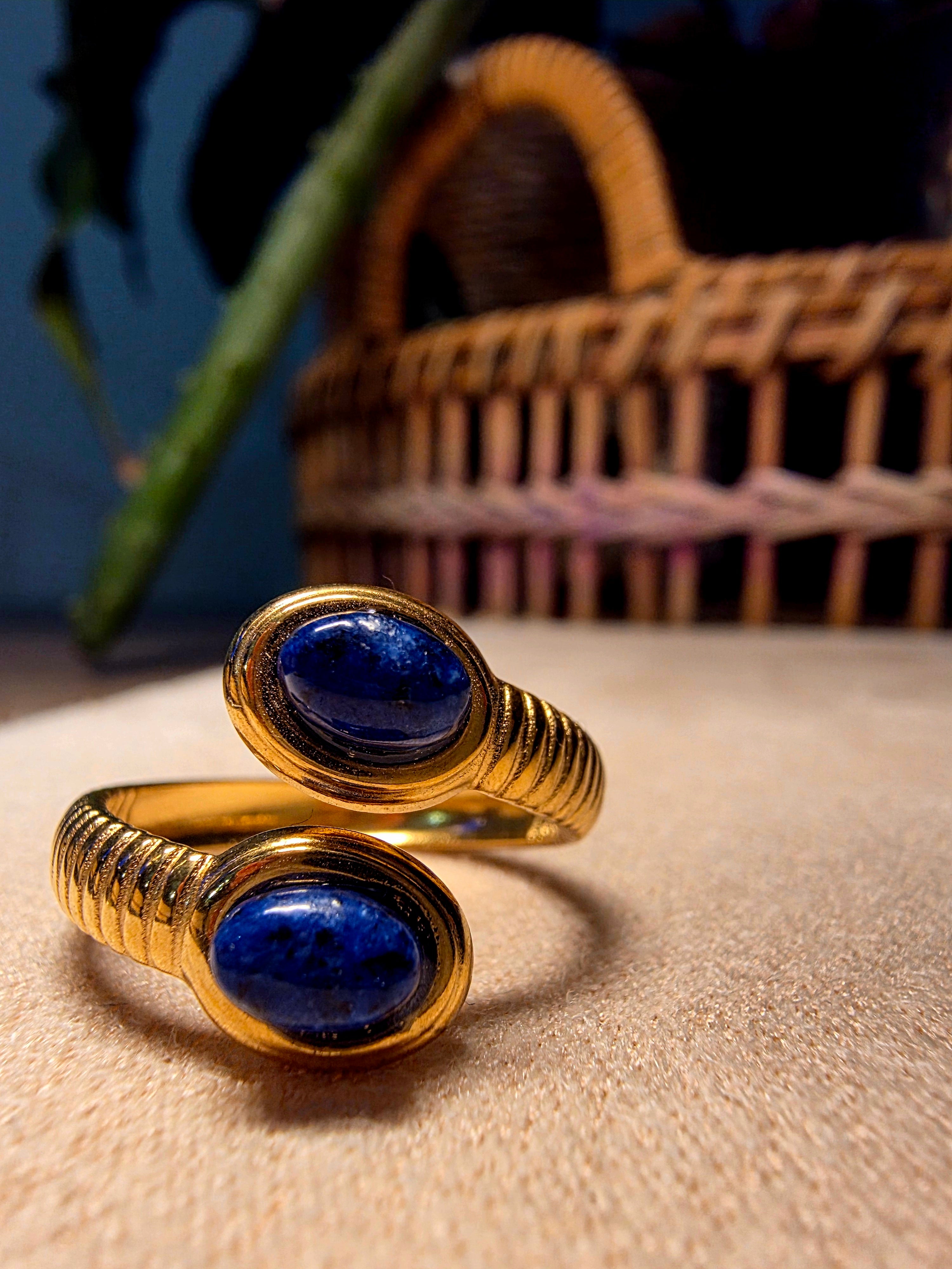 Bague Acier Inoxydable Dorée Spirale Double Pierres Bleues Lapis-Lazuli Ajustable