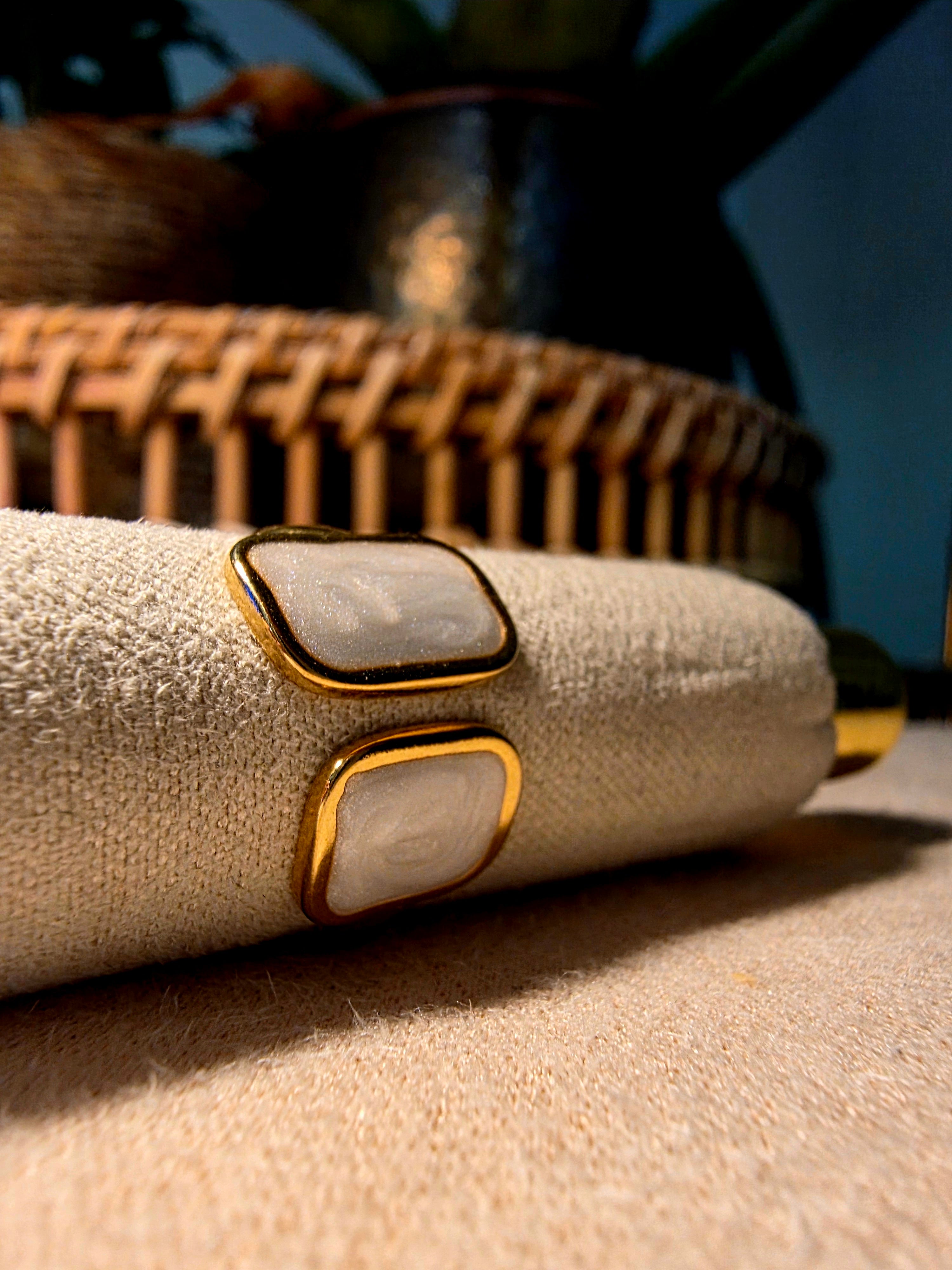 Bague Acier Inoxydable Dorée Double Pierres Blanches Druzy Rectangulaires Ajustable