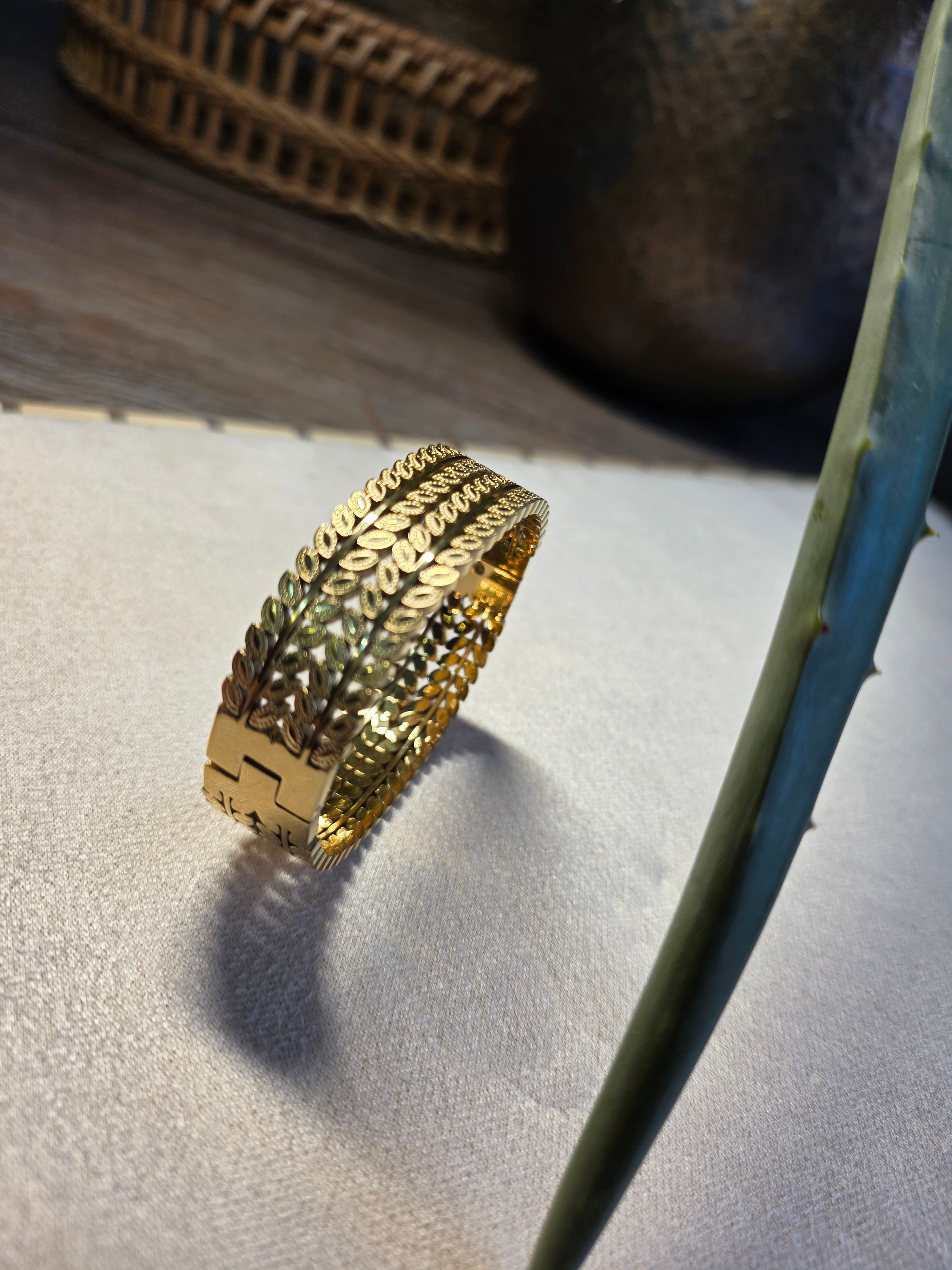 Bracelet Manchette Acier Inoxydable Multi-Rangs Texturé