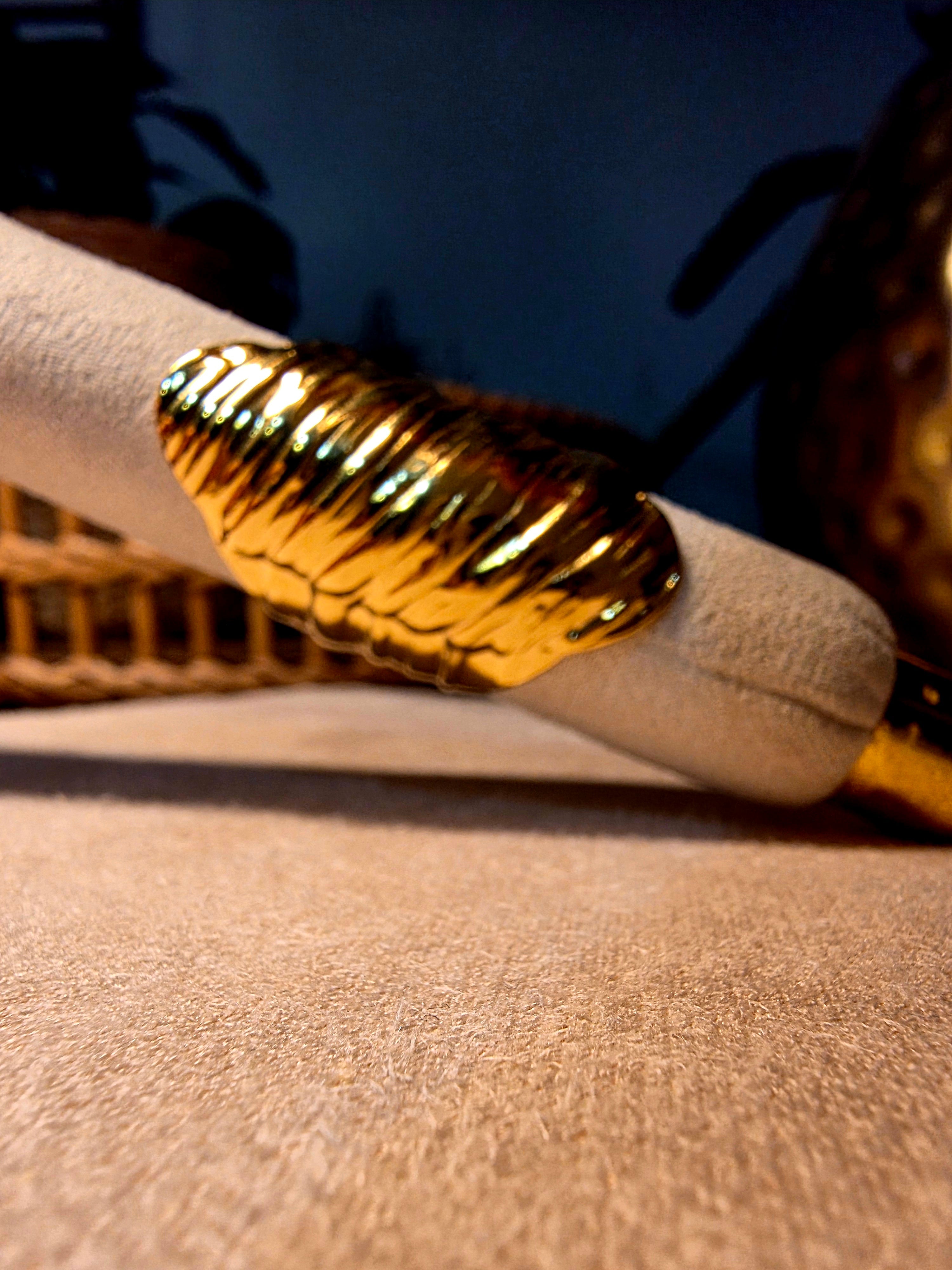 Bague Acier Inoxydable Dorée Dôme Cannelé Bombé Ajustable