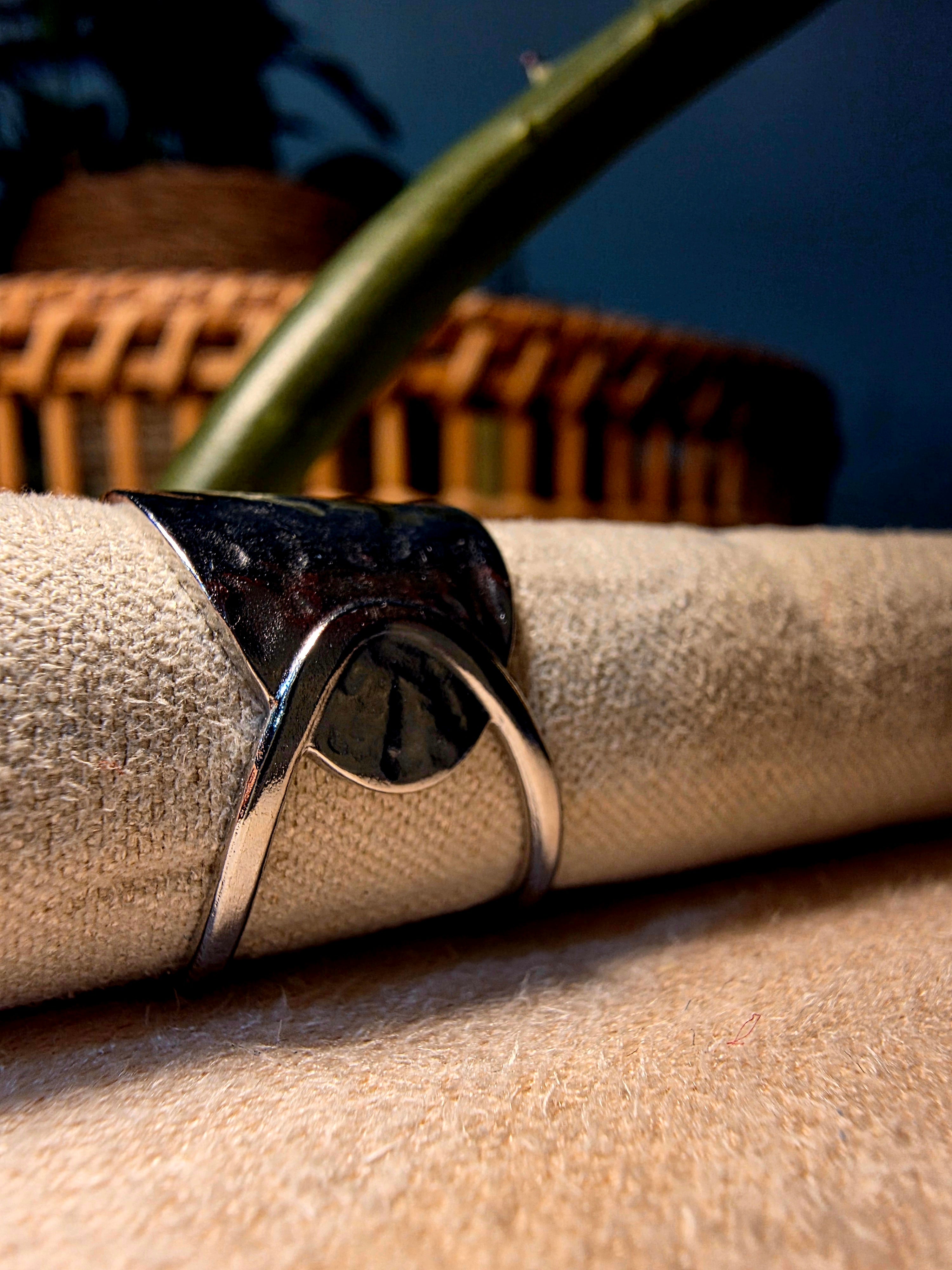 Bague Acier Inoxydable Dorée Martelée Cylindre Spirale Ajustable